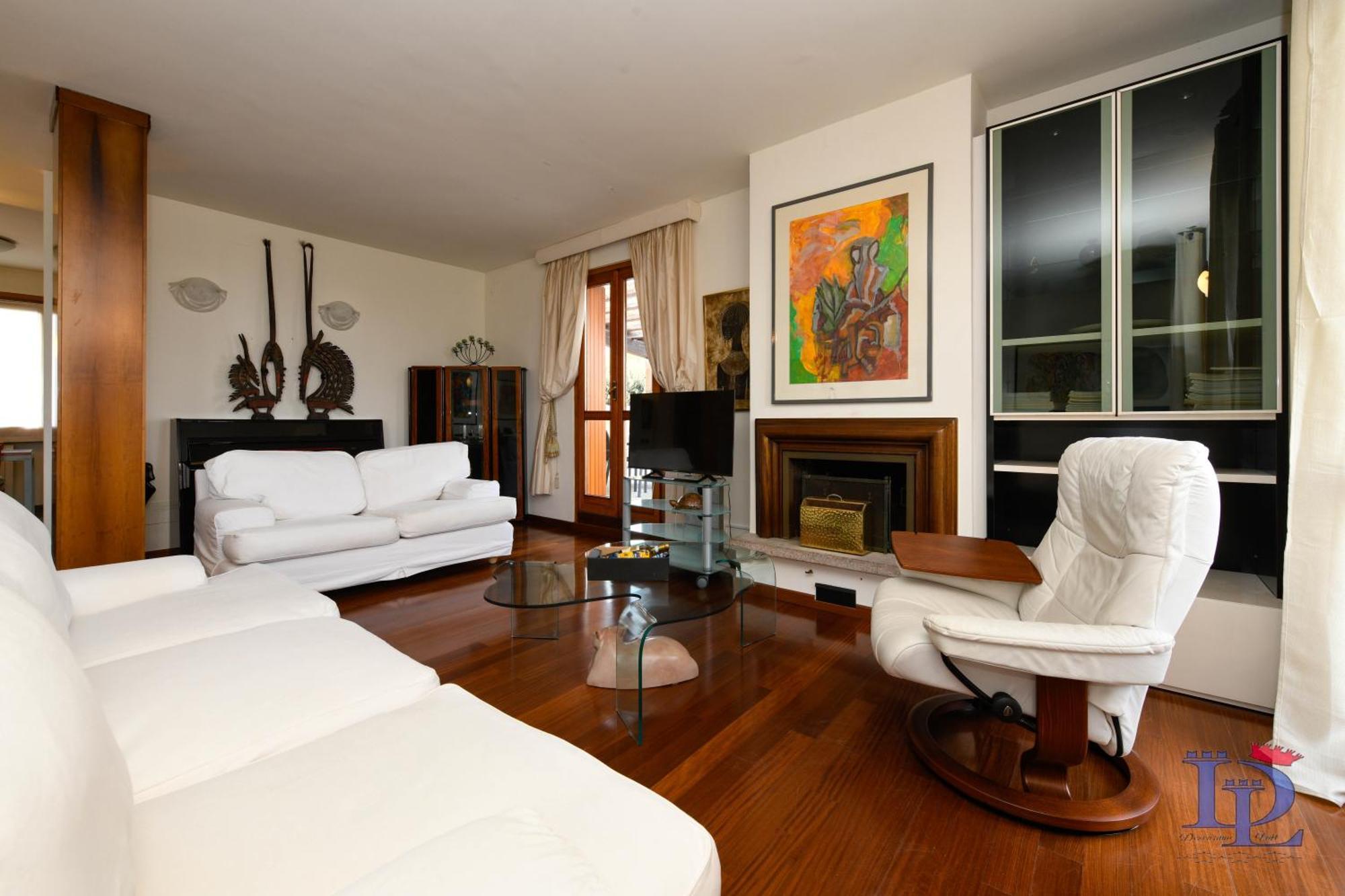 Desenzanoloft Official Partner Marriott Homes & Villas - Gardastar La Stella Del Lago Desenzano del Garda Exterior foto