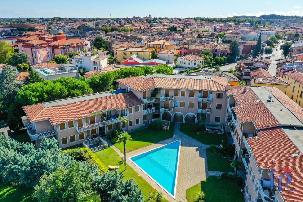 Desenzanoloft Official Partner Marriott Homes & Villas - Gardastar La Stella Del Lago Desenzano del Garda Exterior foto